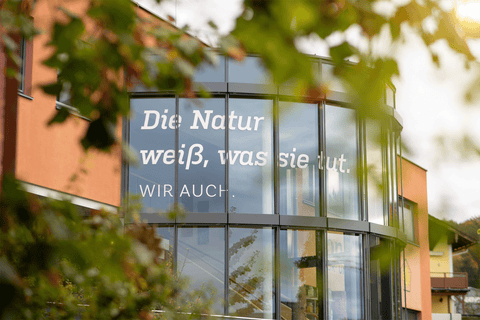 SonnenMoor Firmengebäude - Die Natur weiß was sie tut. wir auch