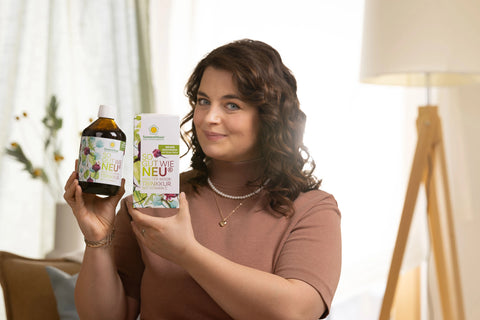 Frau_haelt_Produkt