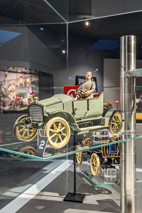 Spielzeugauto antik